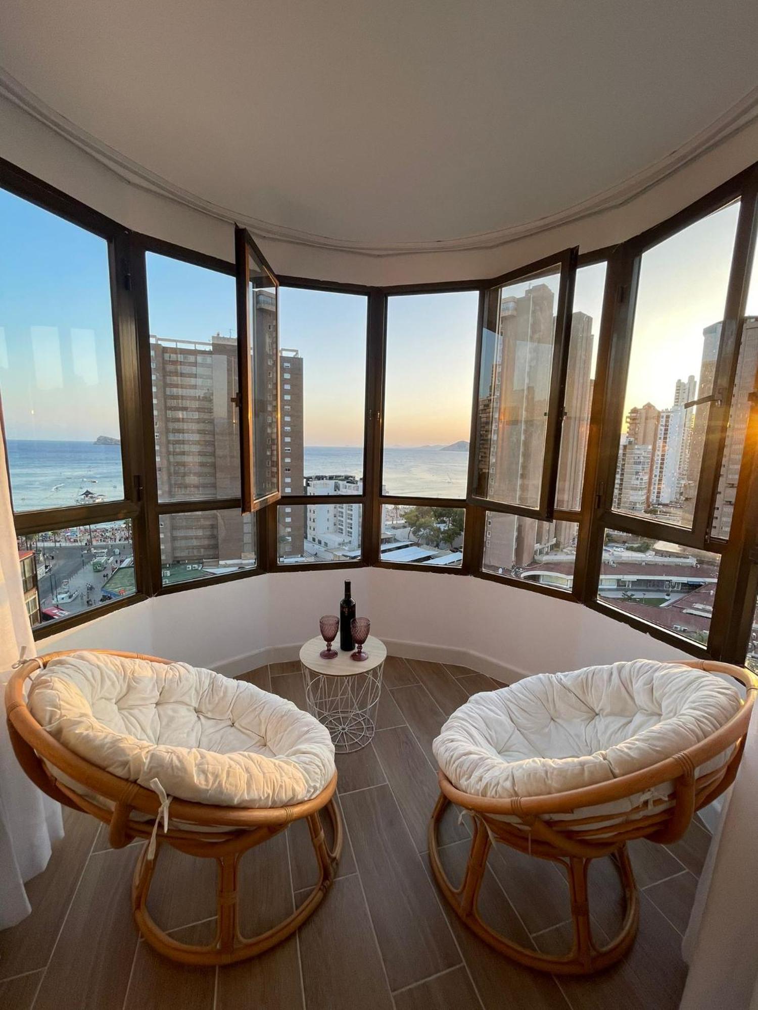 Suite Panoramic Benidorm Bagian luar foto