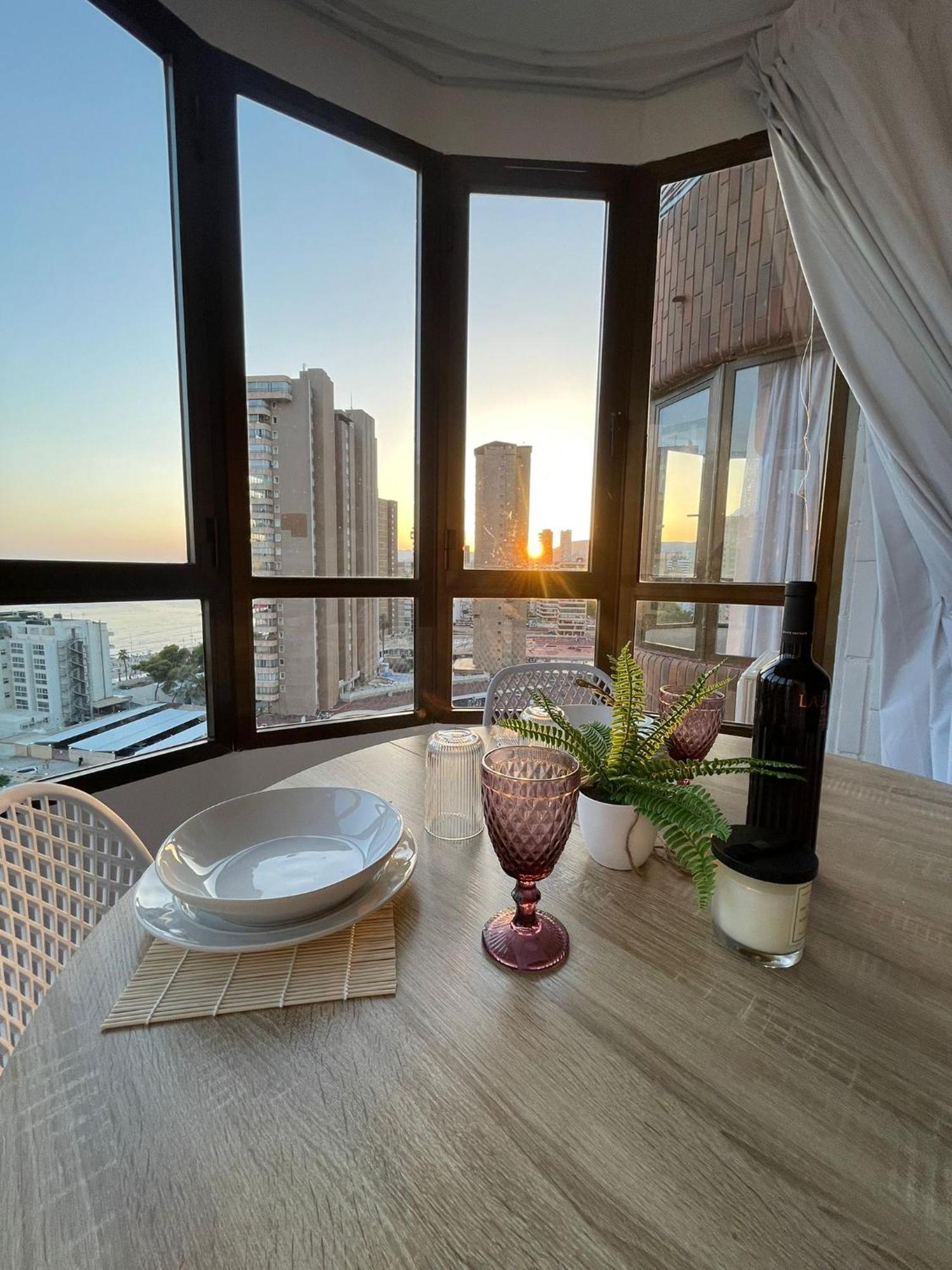 Suite Panoramic Benidorm Bagian luar foto