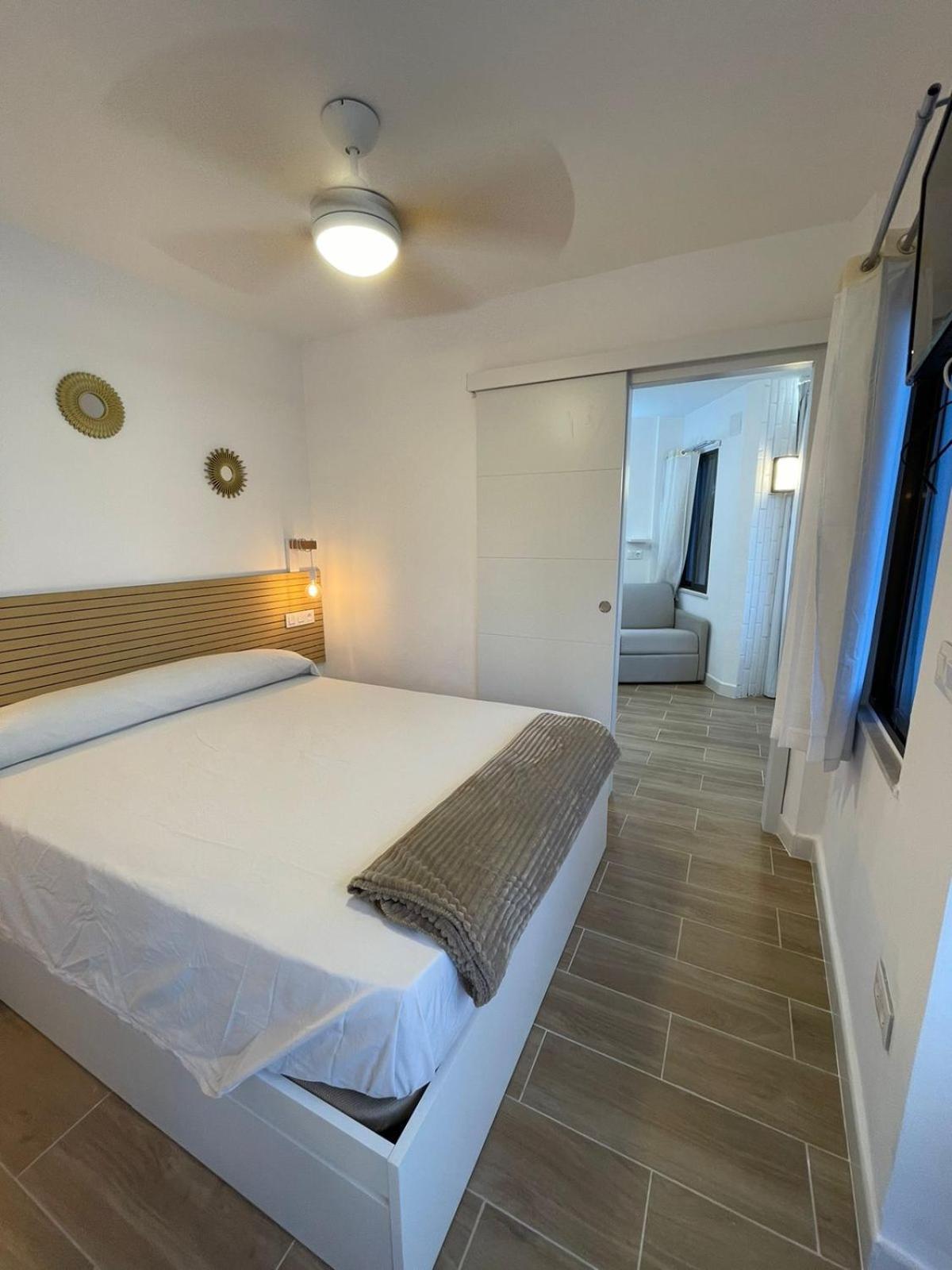 Suite Panoramic Benidorm Bagian luar foto