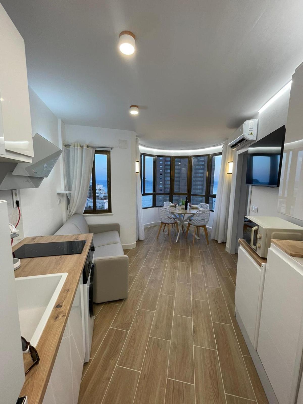 Suite Panoramic Benidorm Bagian luar foto